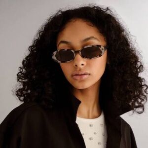 NWT Le Specs OUTTA LOVE Sunglasses in COOKIE TORT